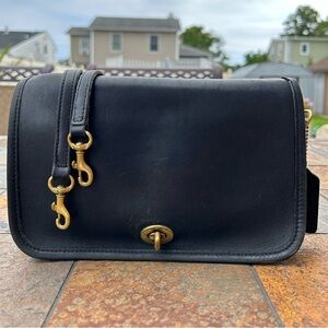 Vintage Coach Pocket Purse